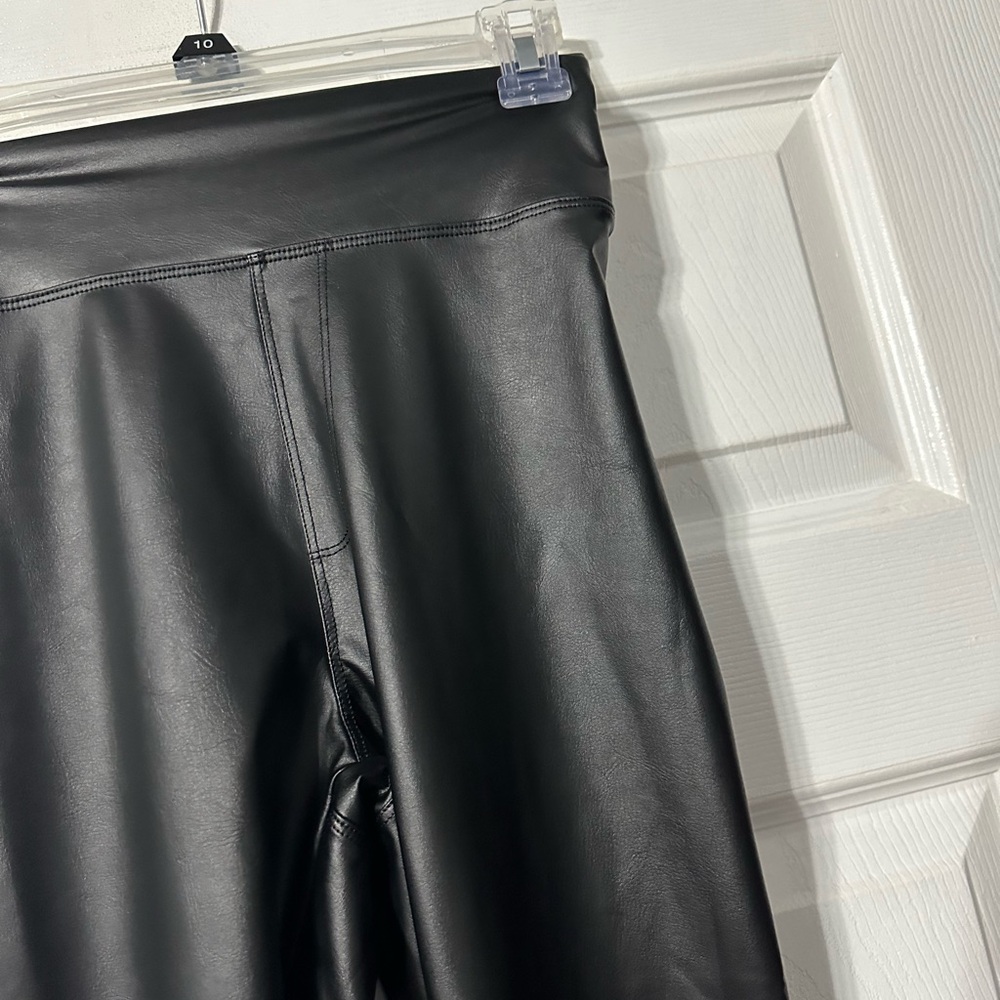 Offline by Aerie Real Luxe Faux Leather Leggings - Picture 5 of 11